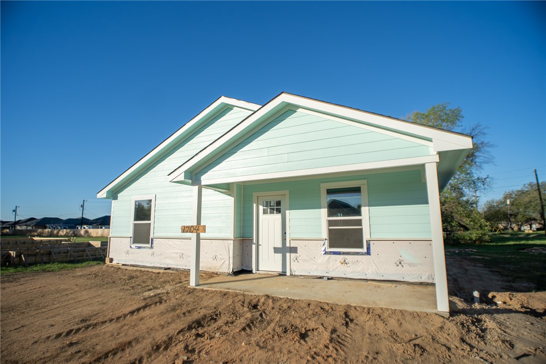 1704 Pine Street Property Photo 1