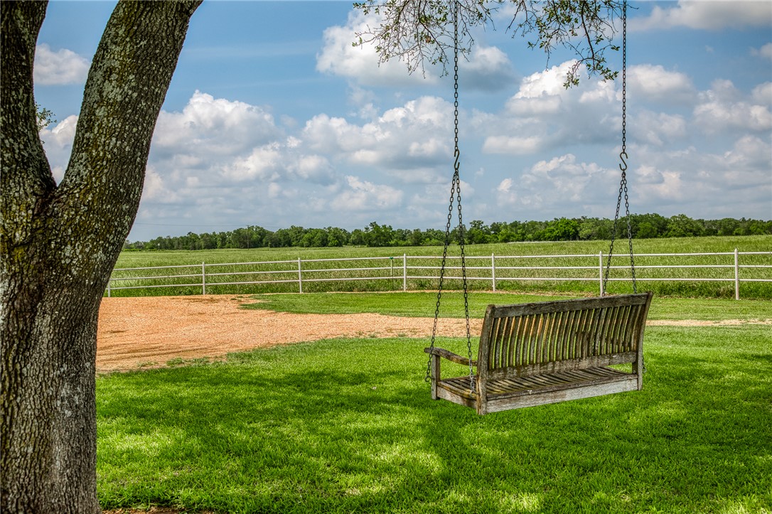 18222 North Fm 486 Property Photo