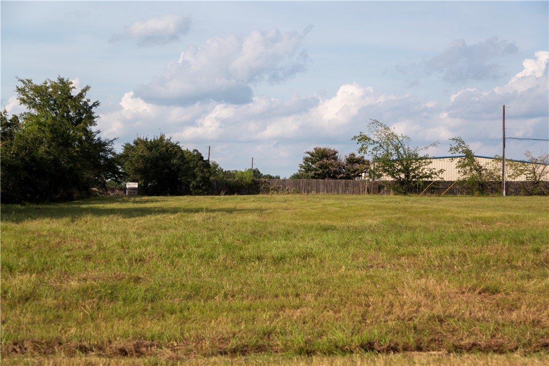 9901 Hunters Way Property Photo