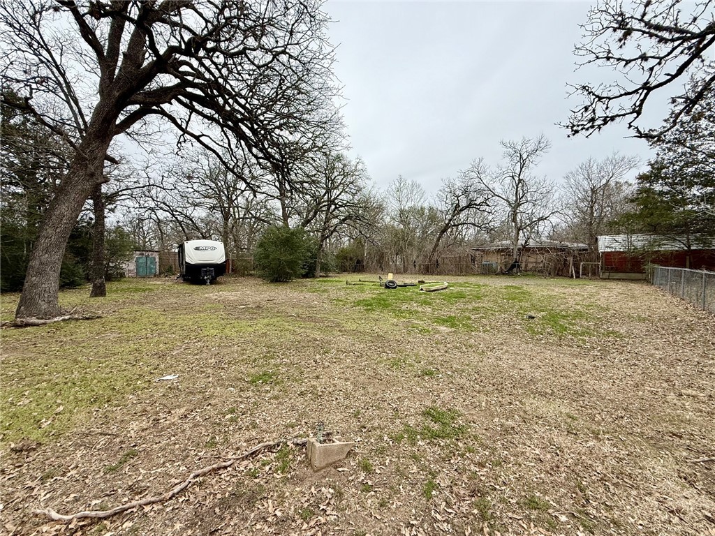 4109 Laura Lane Property Photo 6