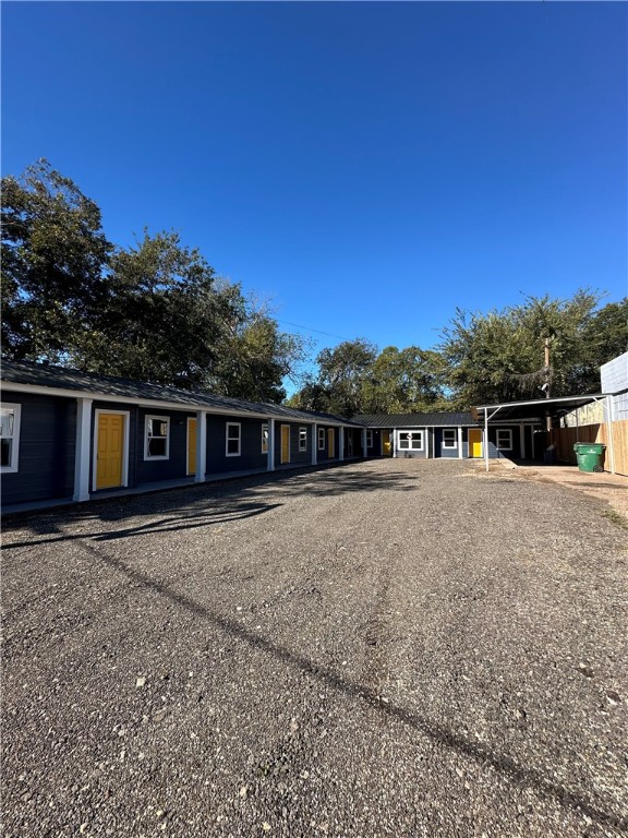 409 South Commerce Street Property Photo