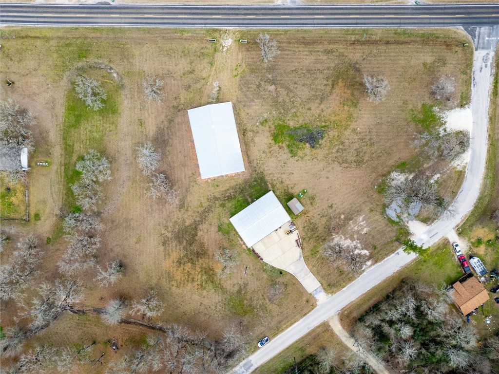 1827 State Highway 75 N Property Photo 8