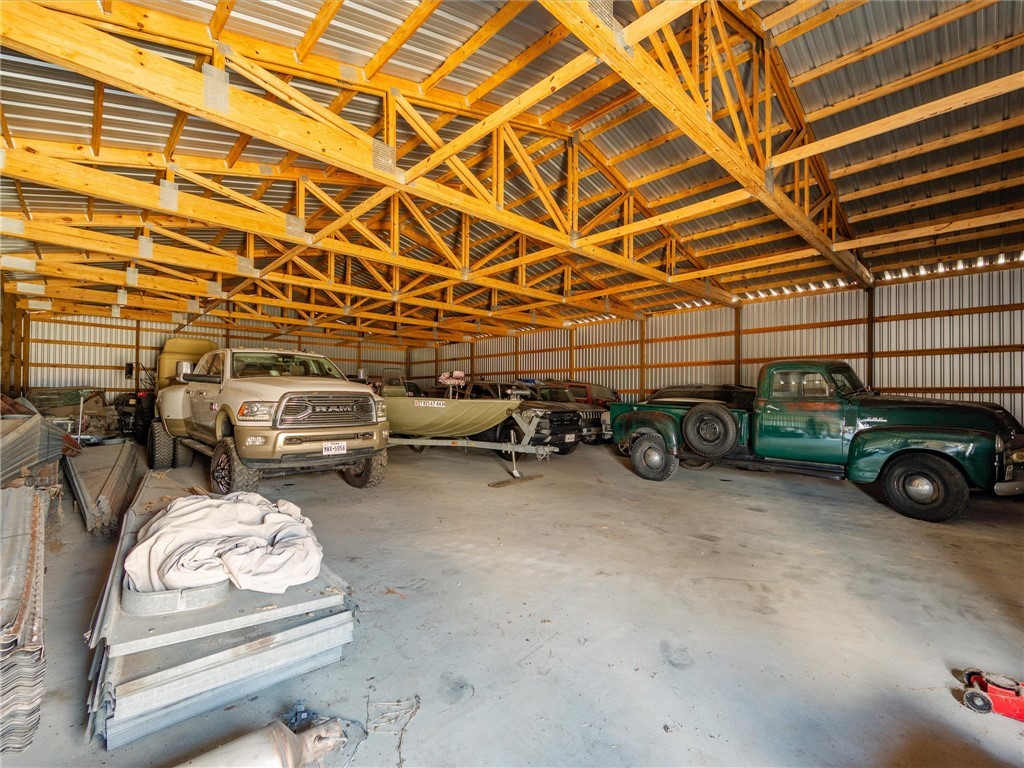 1827 State Highway 75 N Property Photo 15