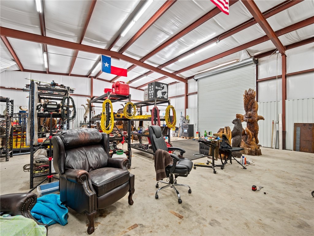 1827 State Highway 75 N Property Photo 18