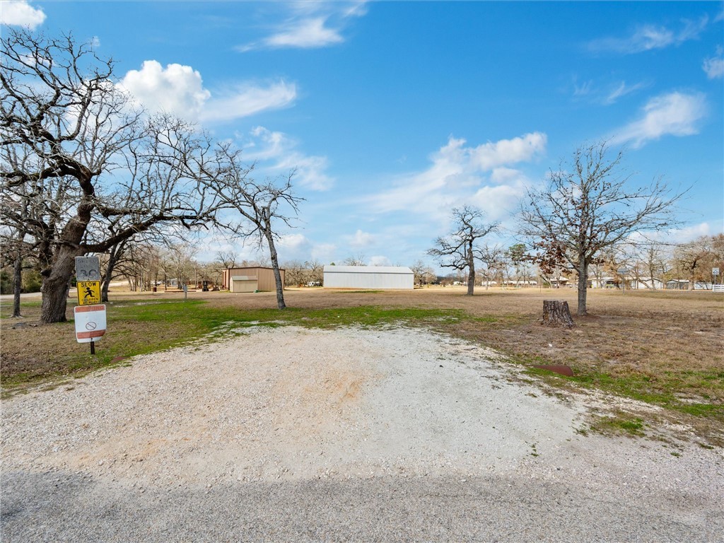 1827 State Highway 75 N Property Photo 21