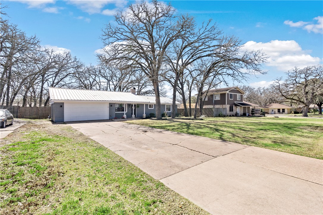 4416 Old Hearne Road Property Photo 2
