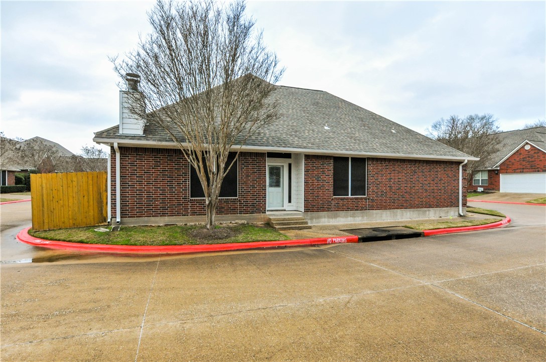 Heritage Townhomes Real Estate Listings Main Image
