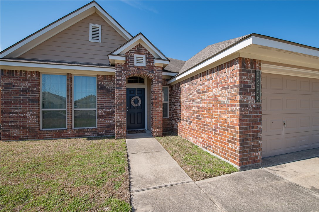5256 Sagewood Drive Property Photo
