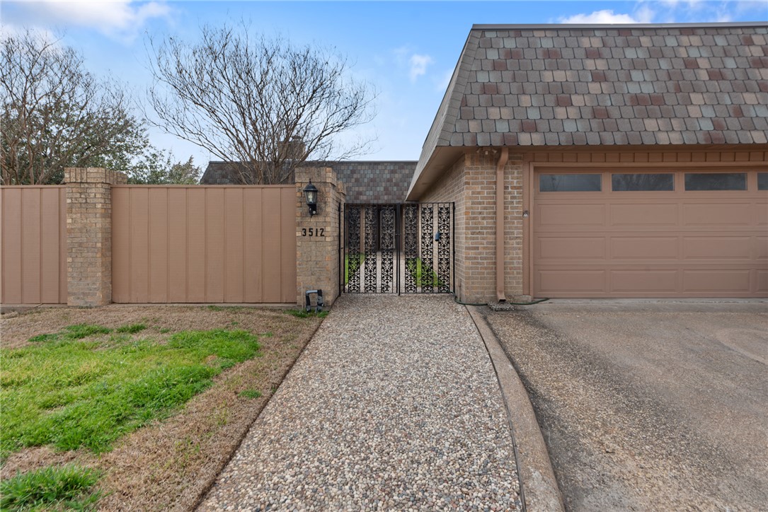 Parkway Cir Bry Real Estate Listings Main Image