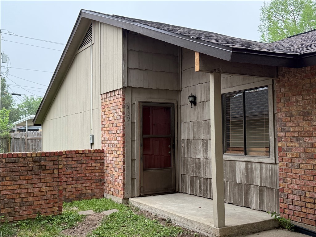 703 Lincoln Ave. Avenue Property Photo 1