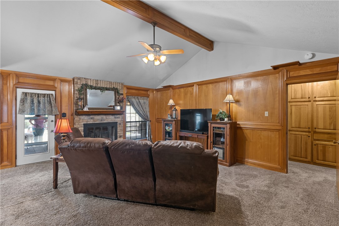 3018 Westwood Main Drive Property Photo 6