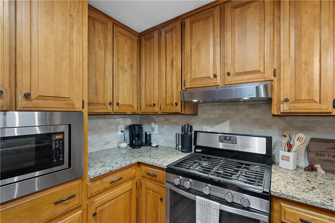 3018 Westwood Main Drive Property Photo 14