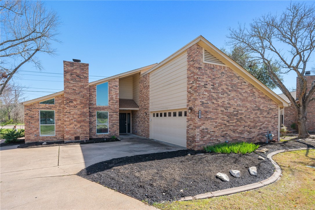 8907 Driftwood Drive Property Photo