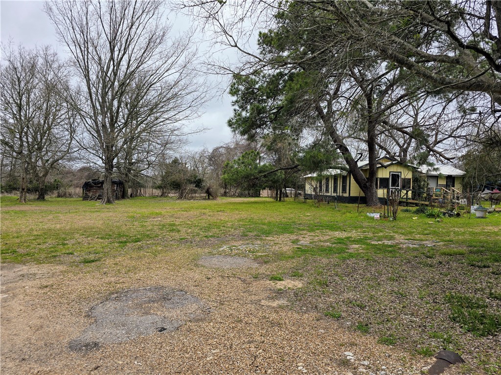 9509 County Road 242 Property Photo