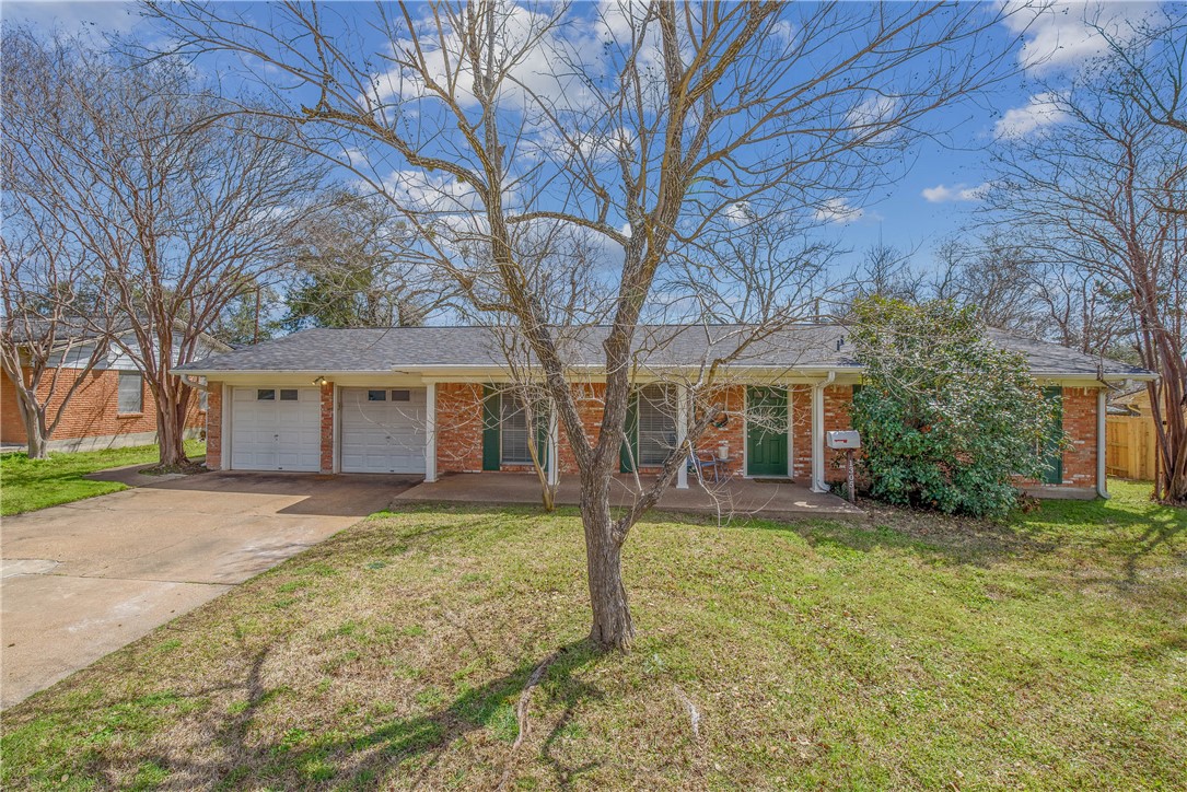 North Manor Real Estate Listings Main Image