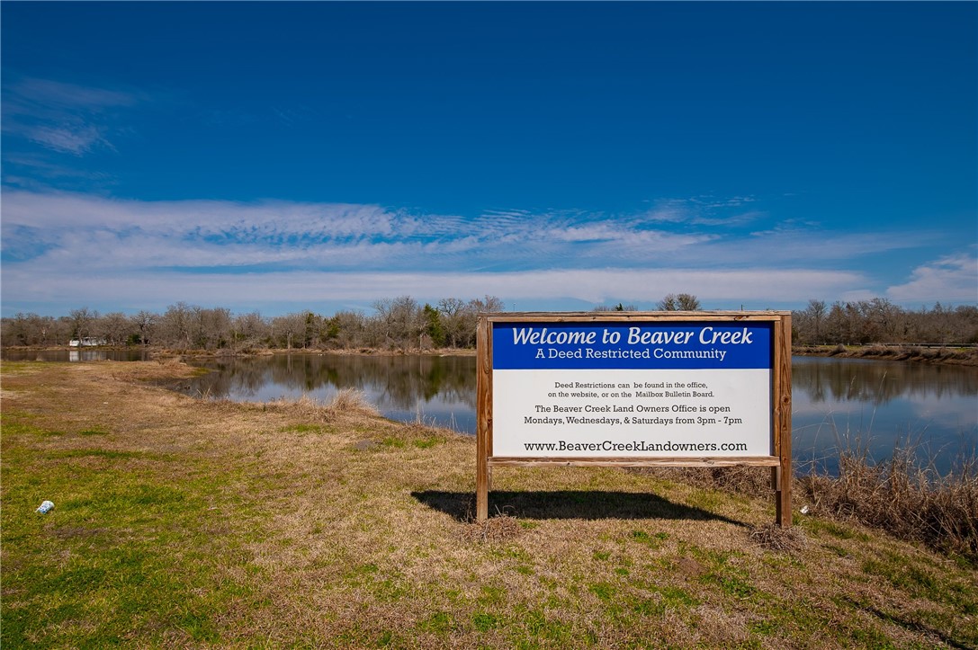 0000 South Swan Lake Drive Property Photo 4