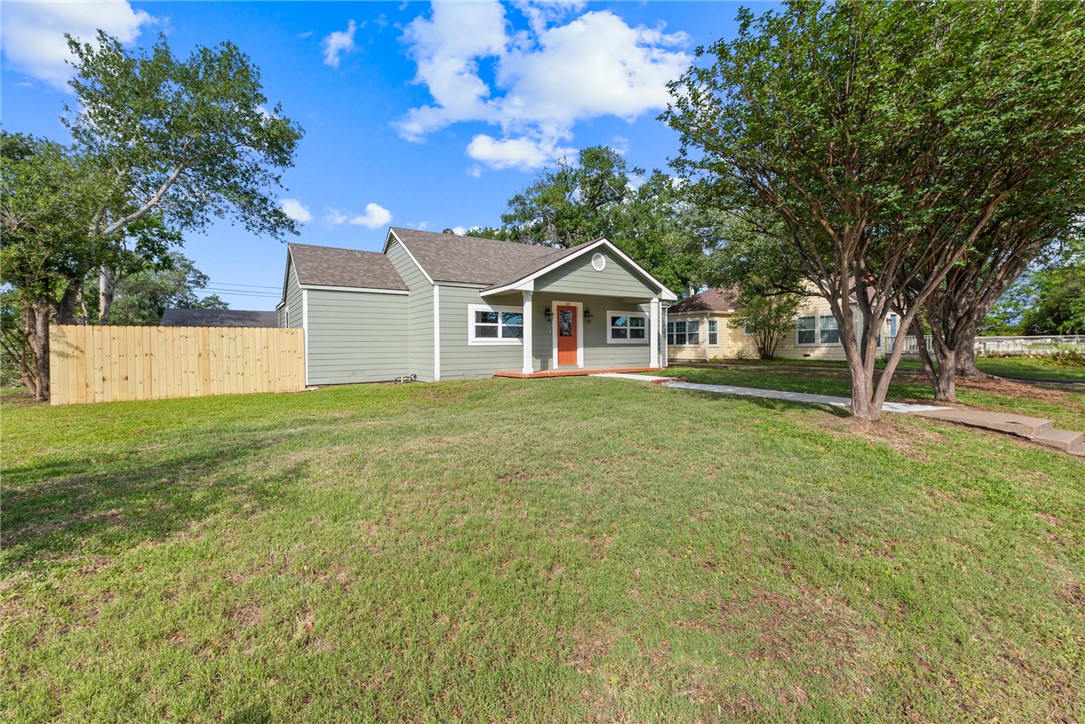 1207 Hoppess Street