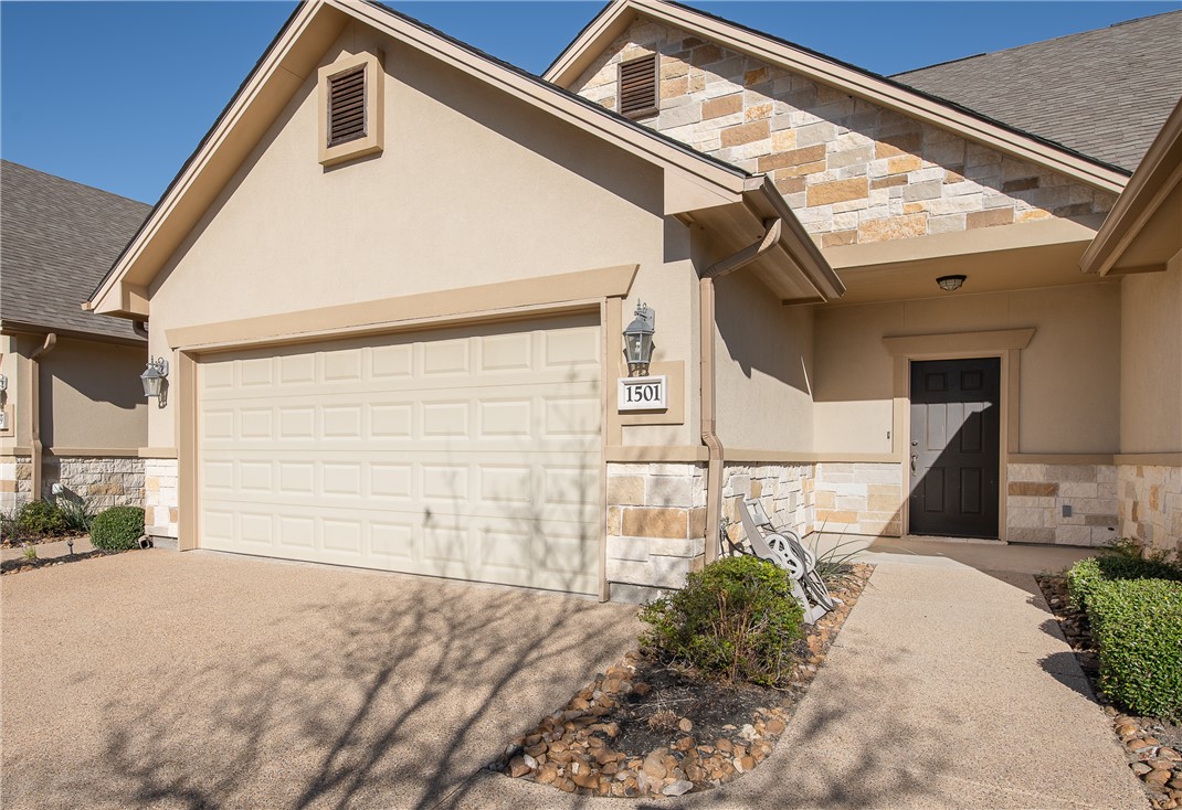 1501 Buena Vista Property Photo 1