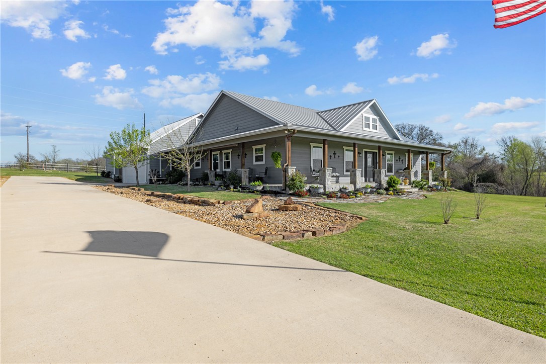 1858 Valley View Drive Property Photo