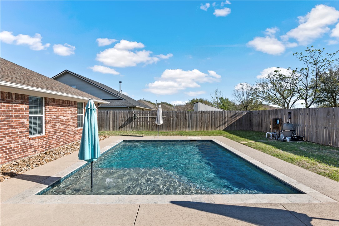 1110 Chesapeake Lane Property Photo 1