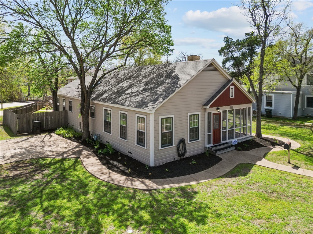 715 Eagle Pass Street Property Photo