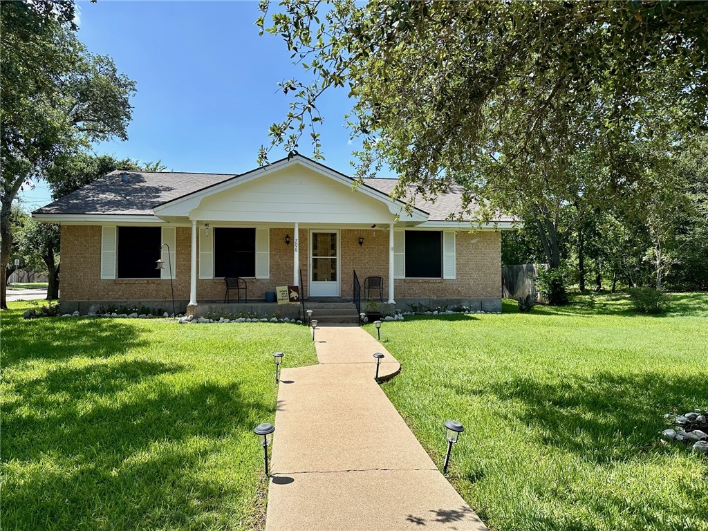 706 South Gordon Street Property Photo