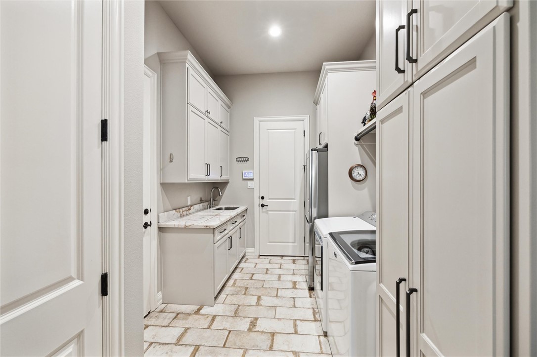 5202 Bourrone Court Property Photo 33