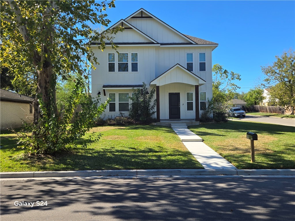 College Station Real Estate Listings Main Image