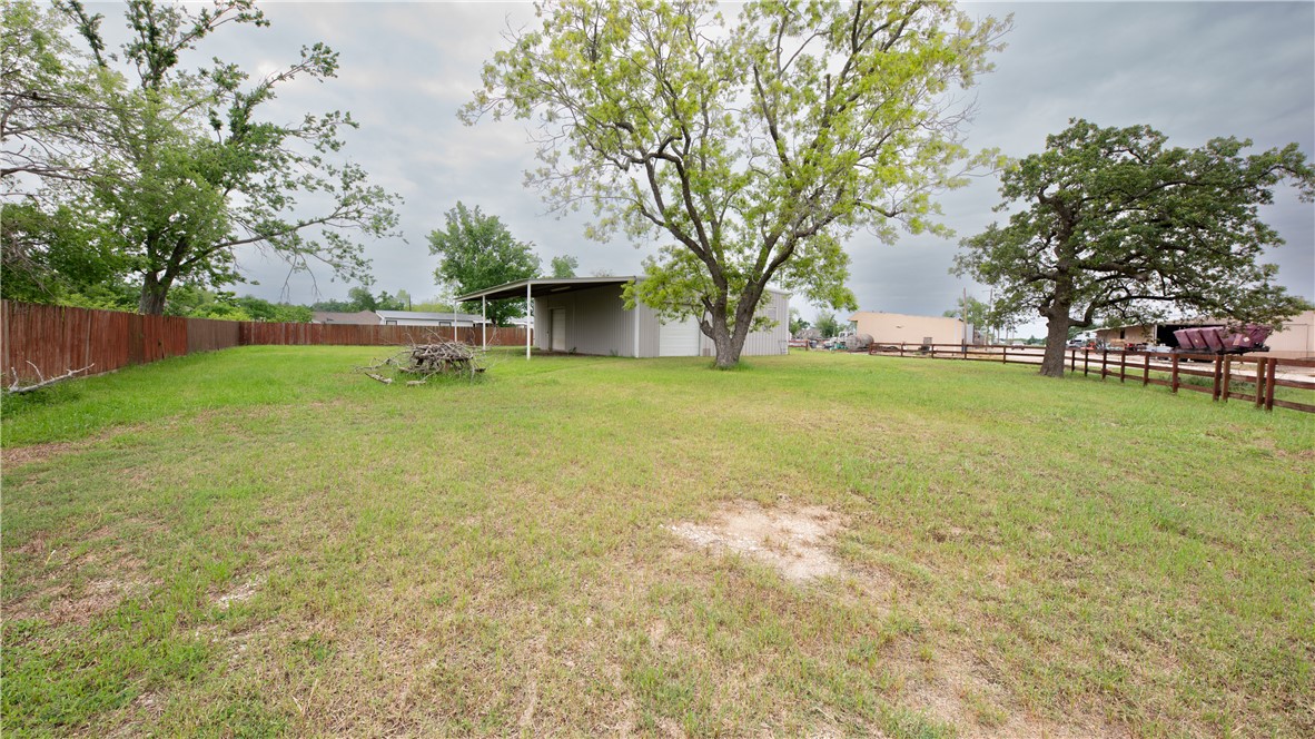 200 South Glass Street Property Photo 3