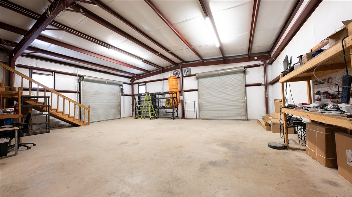 200 South Glass Street Property Photo 6