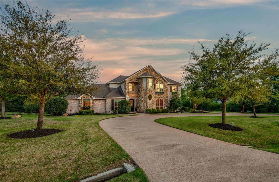 3401 Lochbury Court