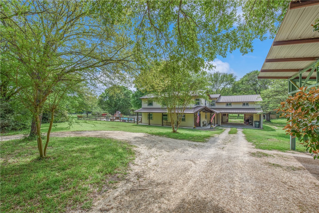 640 Piney Creek Drive Property Photo 1
