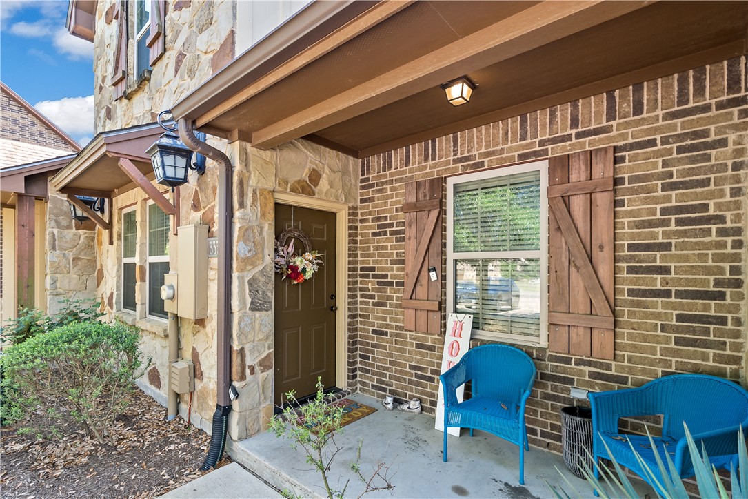 3338 Cullen Trail Property Photo 2