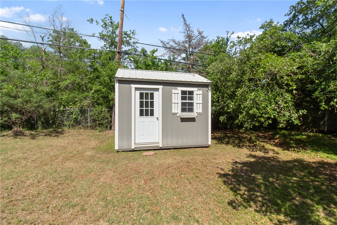 3301 Carter Creek Parkway Property Photo 23