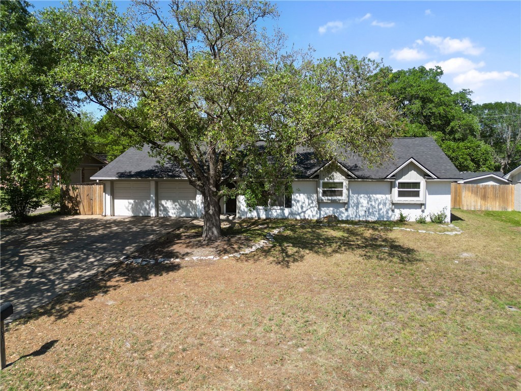 3301 Carter Creek Parkway Property Photo 30