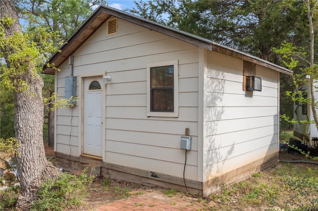 326 Cr 331a Property Photo 6