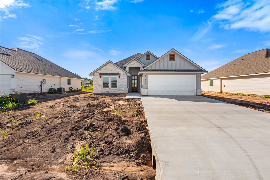498 Harvest Lake Drive Property Photo