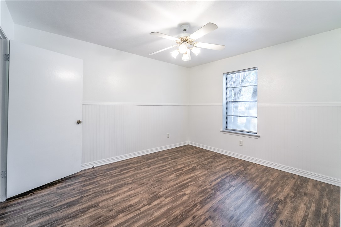 2212 Young Place A Property Photo 9