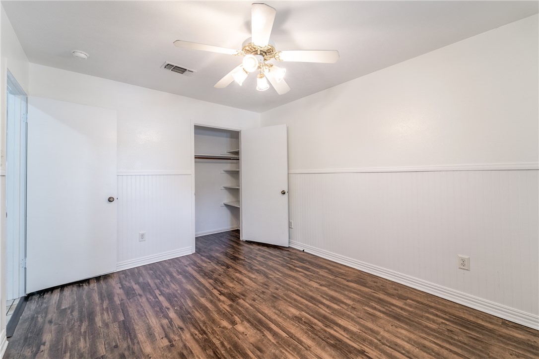 2212 Young Place A Property Photo 10