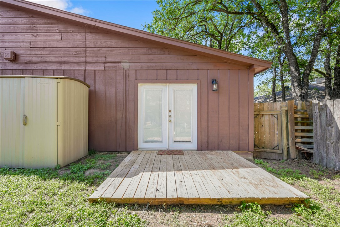 2212 Young Place A Property Photo 16