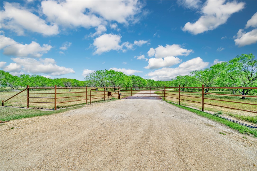 1035 County Rd 112