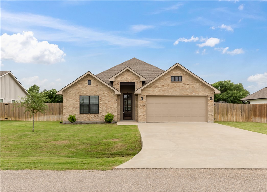 220 Rustic Trace Property Photo