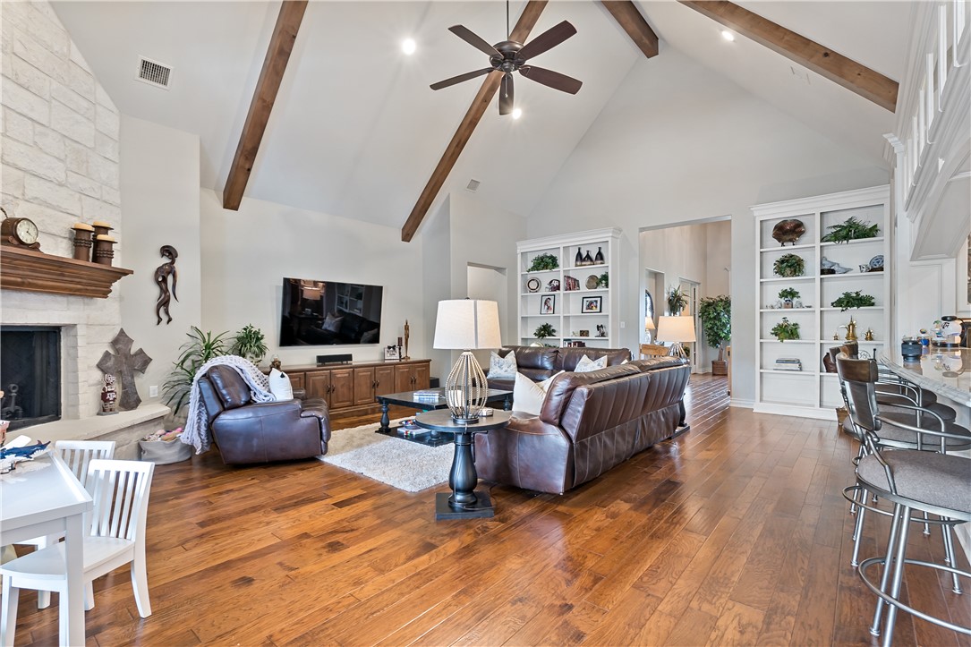 5009 Trumpeter Swan Drive Property Photo 3