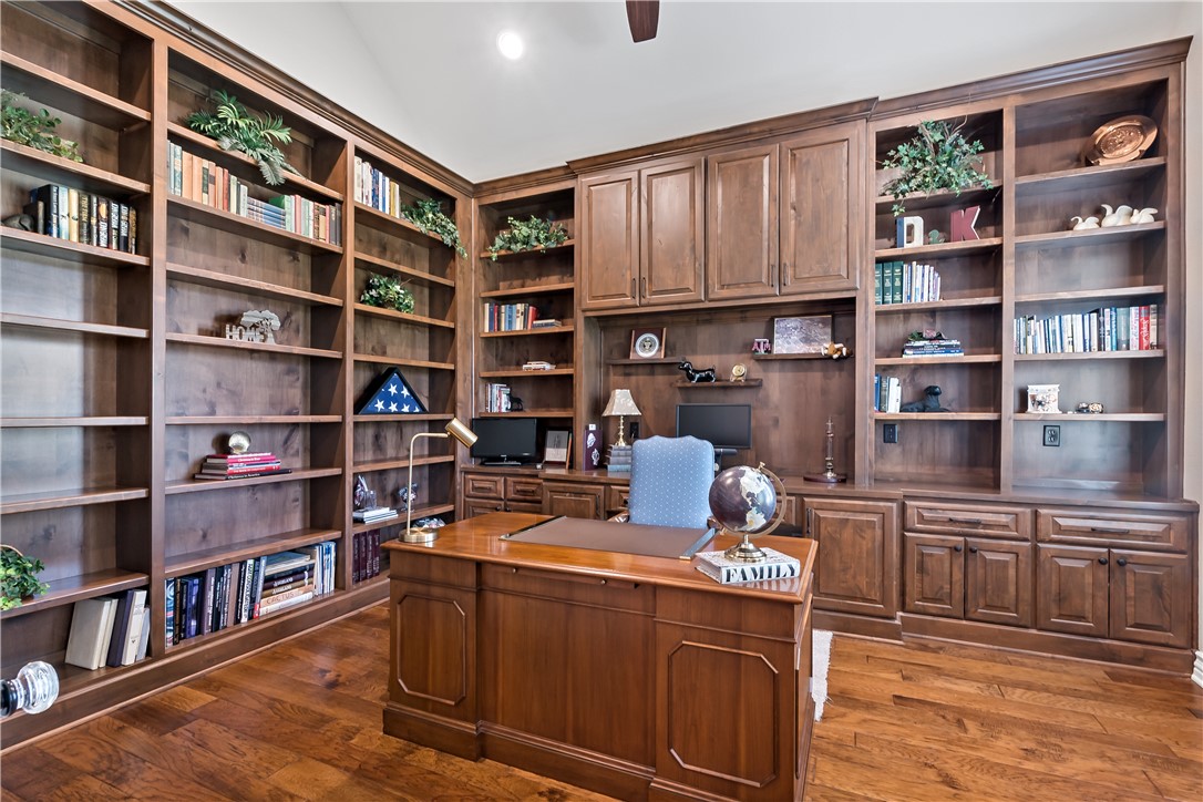 5009 Trumpeter Swan Drive Property Photo 11