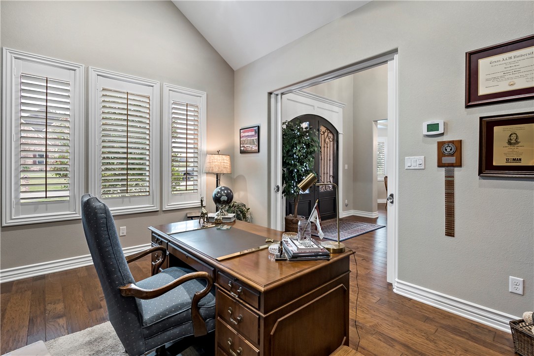 5009 Trumpeter Swan Drive Property Photo 12