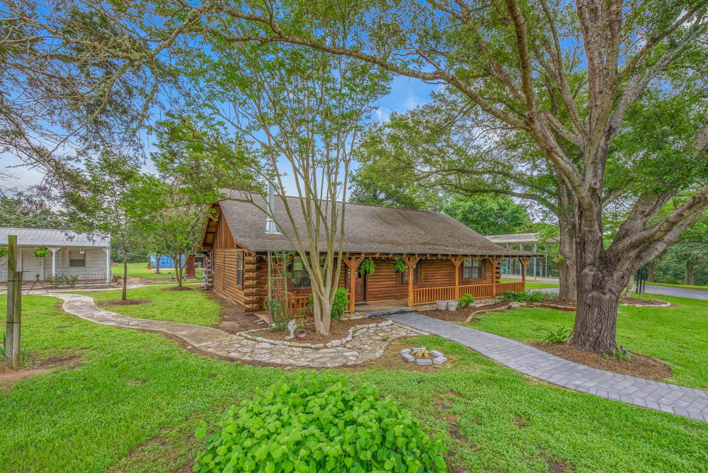 7000 Strickland Lane Property Photo 1