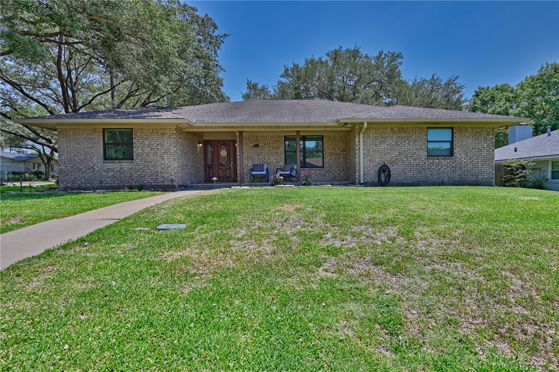 1600 Pecan Street Property Photo 1