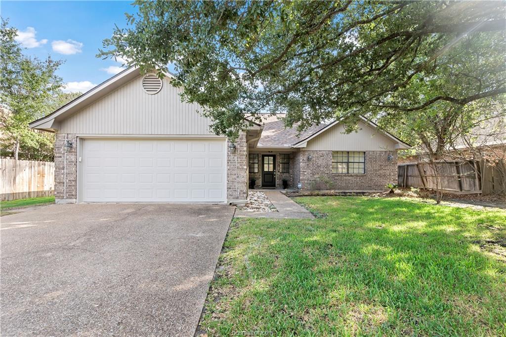 2811 Arroyo Court N Property Photo 1