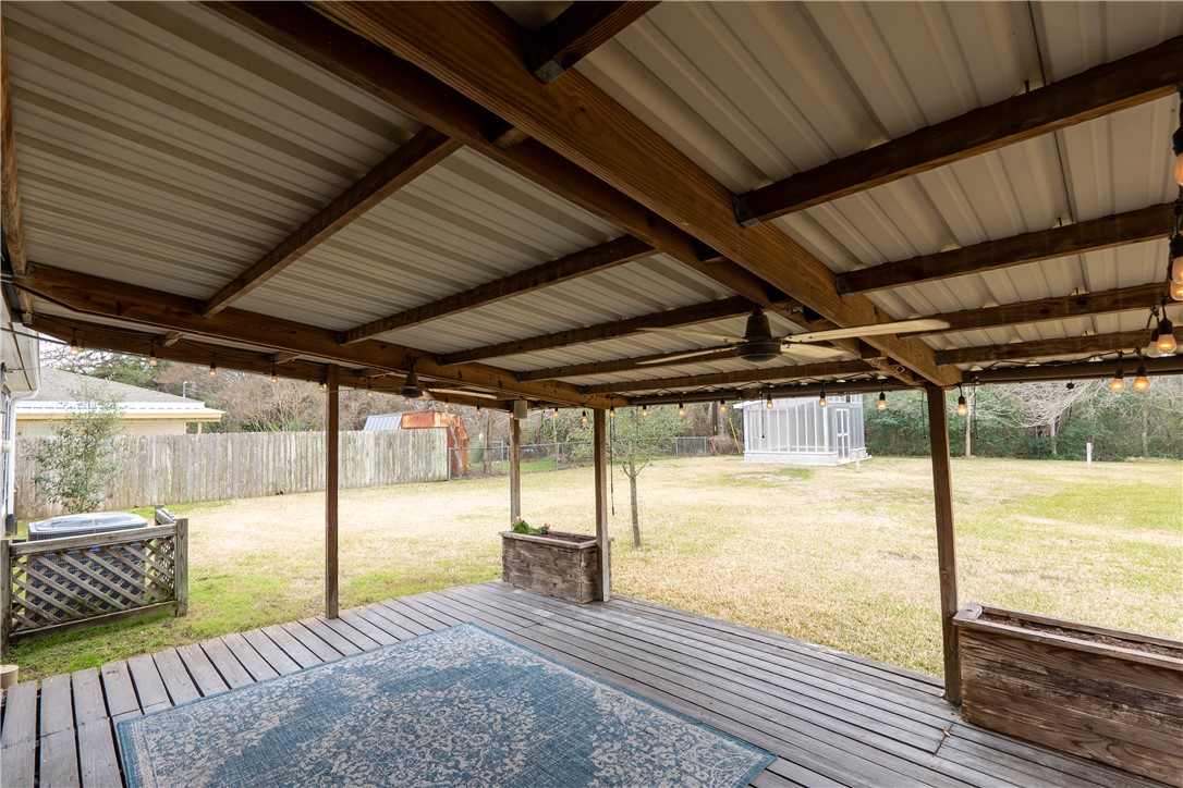 1002 Edgewood Drive Property Photo 27