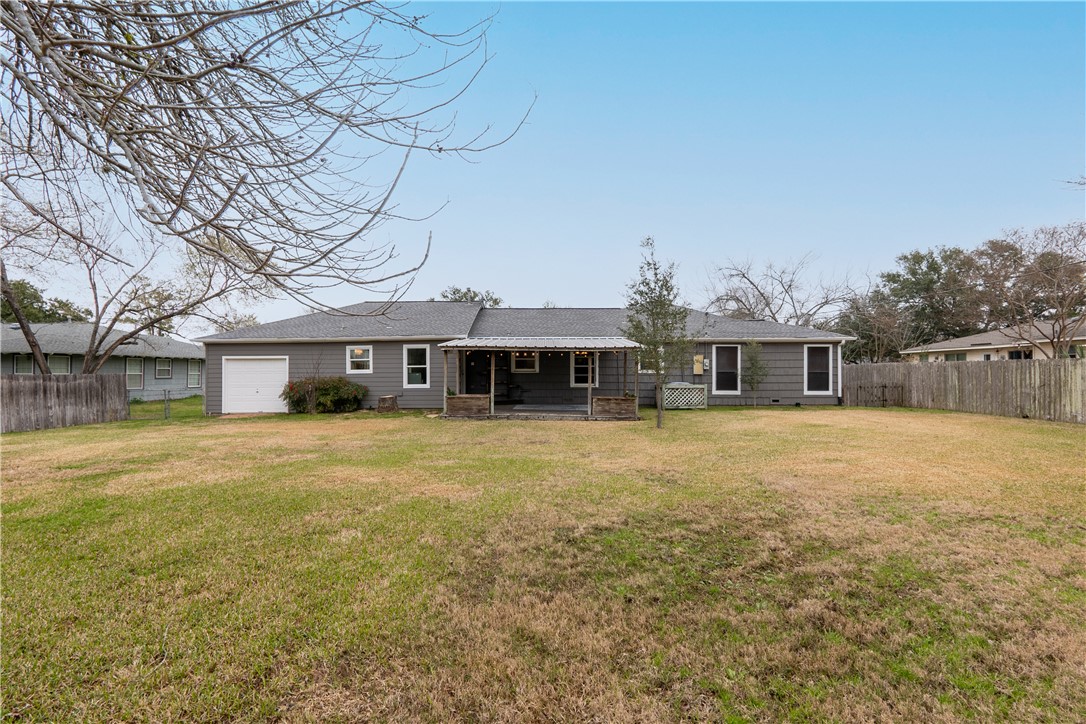 1002 Edgewood Drive Property Photo 32